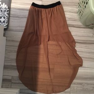 NWOT! High-low skirt